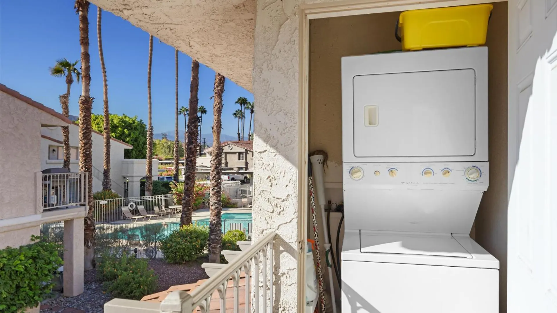 Mesquite Work Play Oasis Villa Palm Springs Holiday home